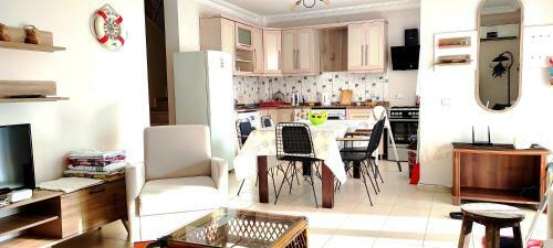 Villa Yadel Home