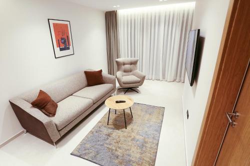 Hotel 12