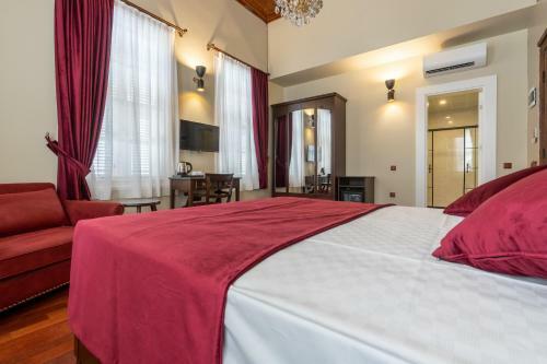 Giges King Boutique Hotel