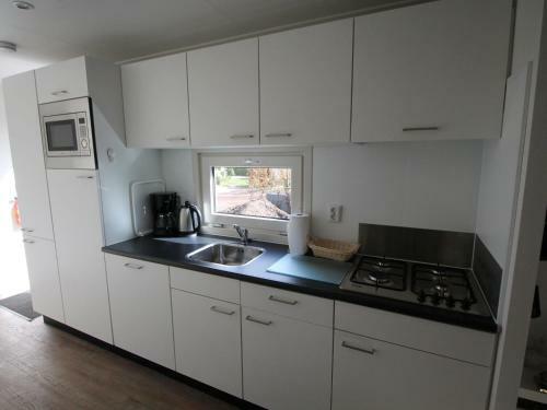 Good Chalet With Dishwasher, Surrounded By Forest