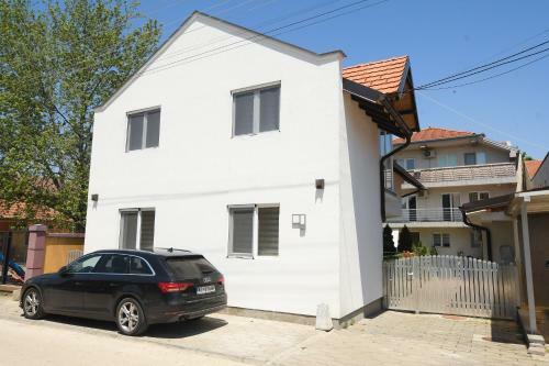 Zanes Apartments 2