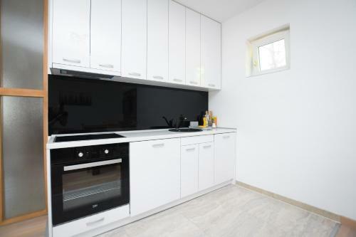 Zanes Apartments 2