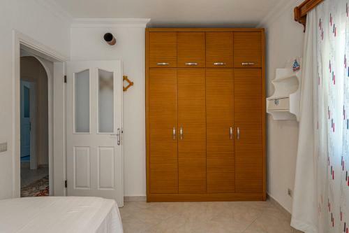 Peaceful 4br Villa W/ac&balcony 10 Min To Seaside