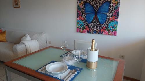 Sunny Capris Apartment