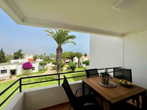 Apartamento Arma��o de P�ra Brightness 2 With Pool By Homing