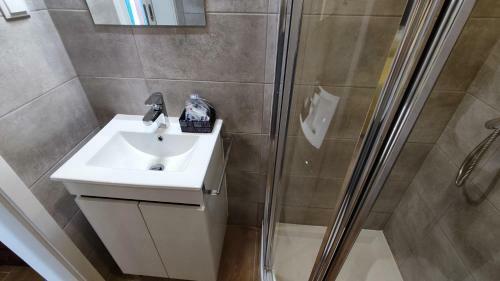 Apartamento 1 Torre Sol 2 - Casas & Papeis