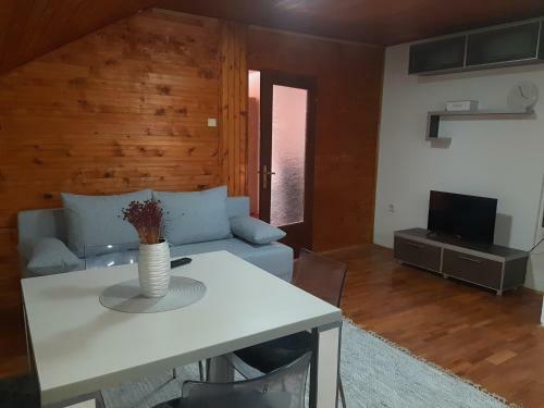 Apartman Ljiljan