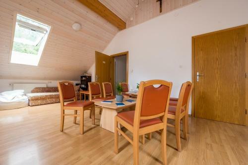 Kronotop Hostel