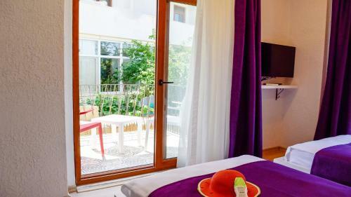 Hotel G�k�eada Deep Breath