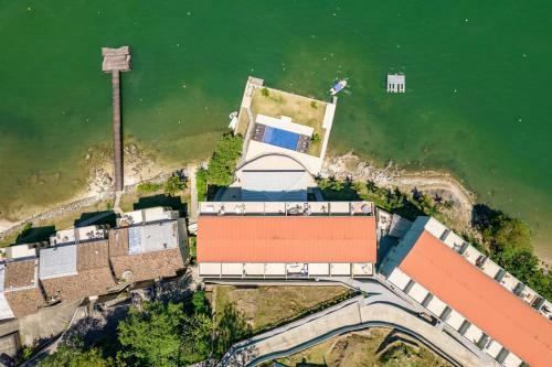 Conforto � Beira Mar! Apartamento Com Vista Para O Mar.