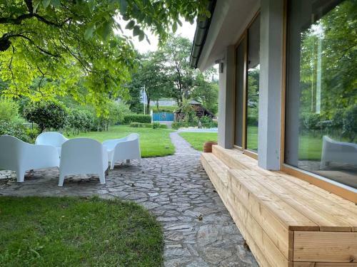 Villa Lisa - Villa With Swimming Pool And Huge Garden