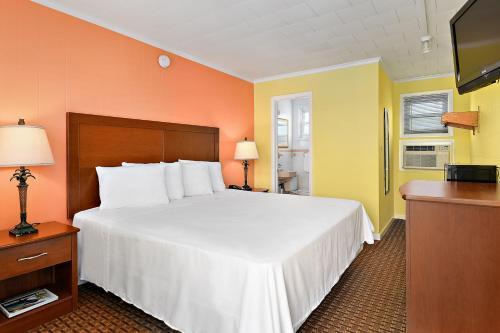 Madison Beach Motel