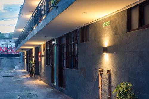 Hotel Hostal Kamelot