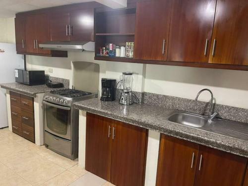 Casa 2 Pisos 100% Funcional En Cuenca Garantizado