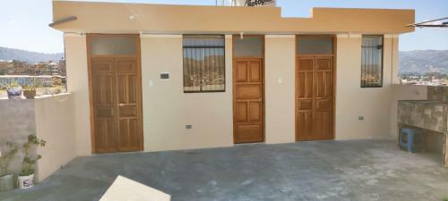 Habitaciones Privadas Dobles + Cochera (Adicional)