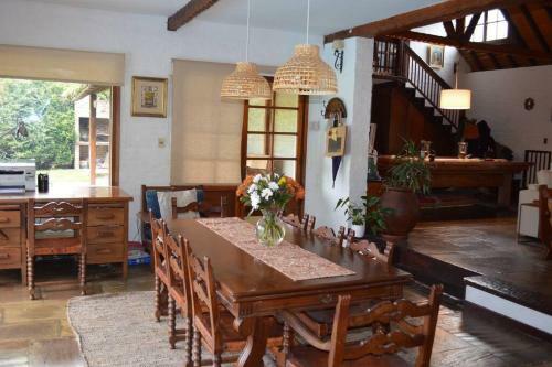Agradable Y Espaciosa Casa - Bungalow Con Piscina
