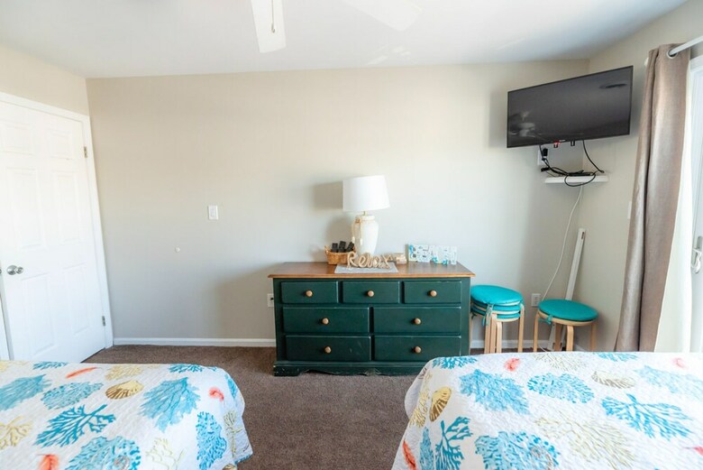 Hotel Lucayan Resort By Kees Vacations