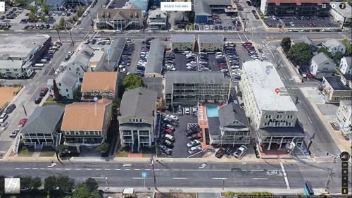 The Admiral Hotel/motel