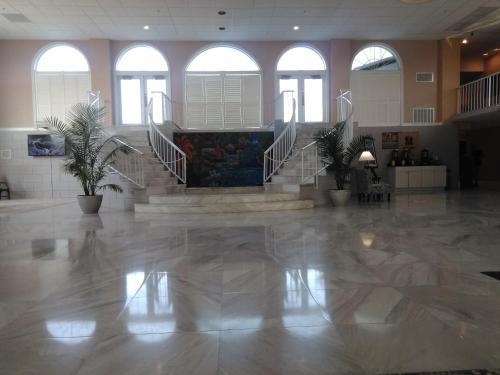 Hotel Coconut Malorie Resort