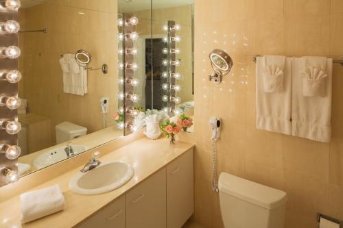 Hotel Coconut Malorie Resort