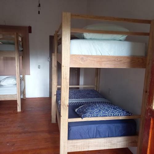 Apartamento Roatan Hostel 2
