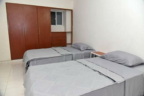 Modern 2br Apartment Walking Distance From Airport