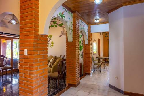 Iguana Apartmentos And Estate