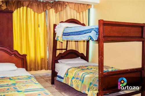 Hotel Kanoas Hostal