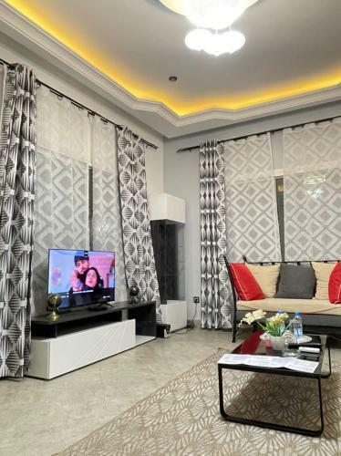 Shalom City Hotel