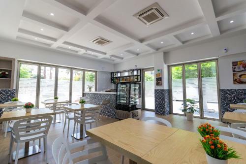 Hotel H�tel Zinou Zm