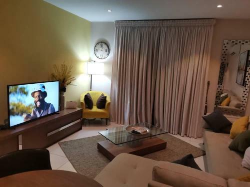 Apartamento Embassy Gardens Luxury Properties