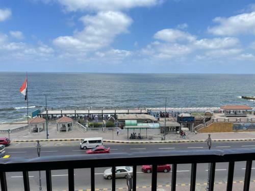 Amazing Sea View 2 Bedroom Apartment