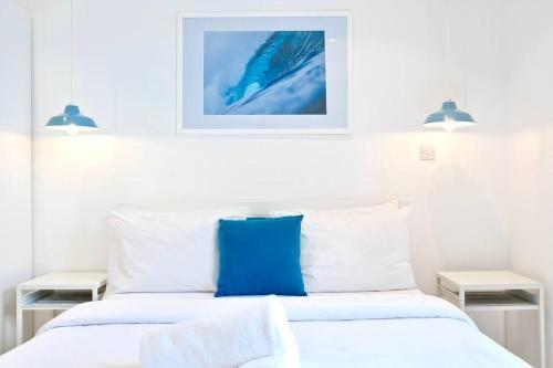 Exquisite Pool/courtyard View Studio Apartment ..