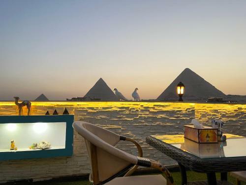 Hostal Pyramids Top Success Result