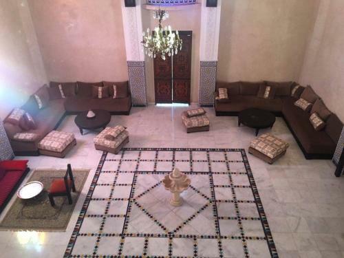Beach Side 3 Bedrooms Villa With Pool Ref N1050