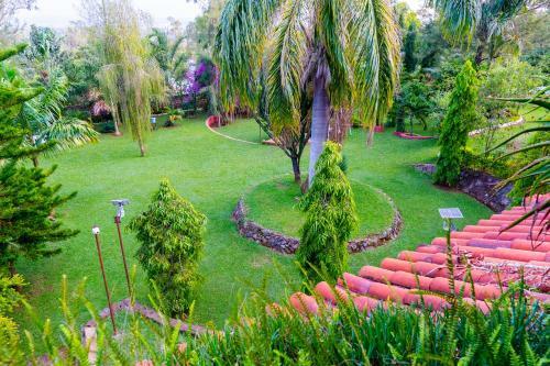 Villa Raeli Gardens