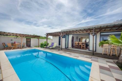 Frangipane Villa With Private Pool