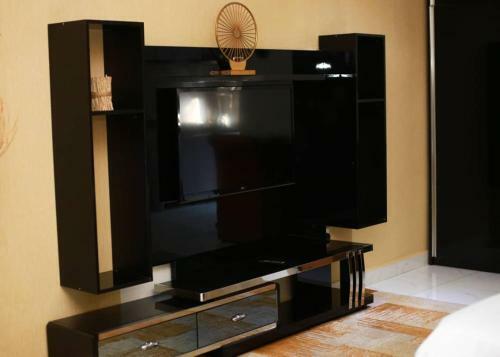 6129 Luxzri Apartment