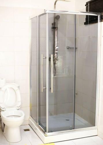 6129 Luxzri Apartment