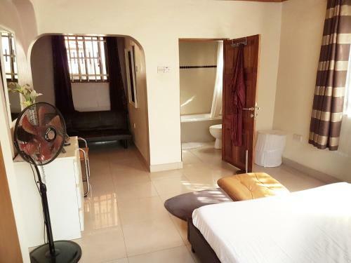 Portersville Private Lodge