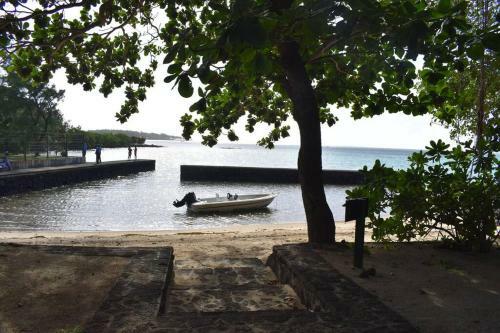 Clair De Lune - Private 2 Bedrooms Beachfront Villa