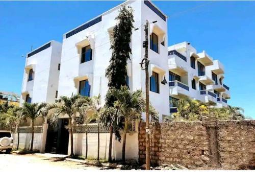 Hotel Amani Place In Shanzu