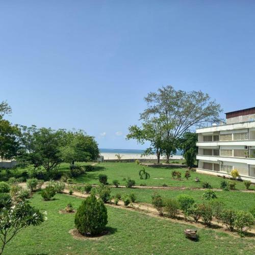 Pirates Beach Apartment