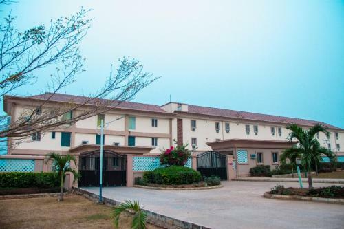 Hotel Yewa Frontier