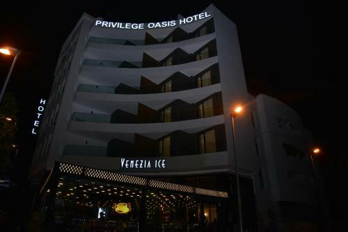 Hotel Privil�ge Oasis H�tel