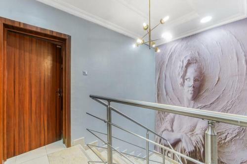 Cheerful & Colourful 3bedroom Apartment