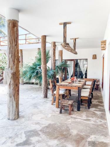 Villa Nakupenda With Pool And Ocean View