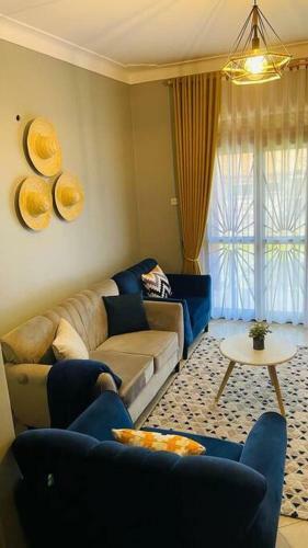Manzi Home 2 Bedroom 2 Bath