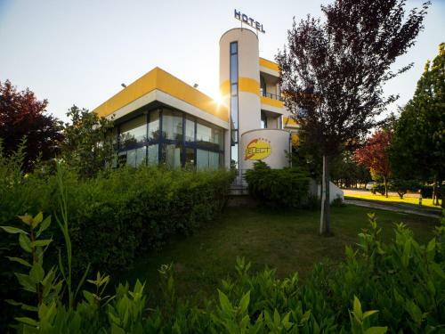 Hotel Select