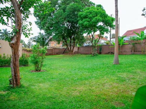 Apartamento Mrage Suites Muyenga